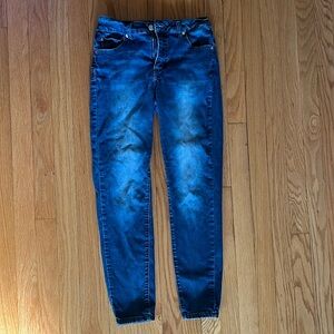 Tahari Dark Wash Skinny Jeans